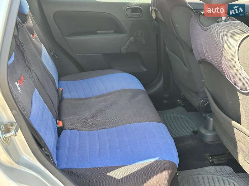 Хэтчбек Ford Fiesta 2005 в Одессе
