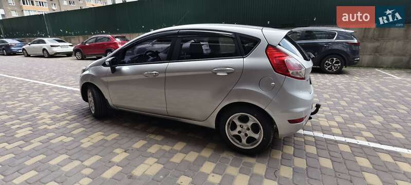 Хэтчбек Ford Fiesta 2012 в Виннице
