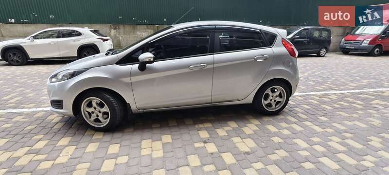 Хэтчбек Ford Fiesta 2012 в Виннице