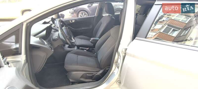 Хэтчбек Ford Fiesta 2012 в Виннице