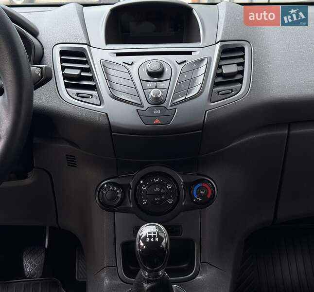 Хетчбек Ford Fiesta 2013 в Львові