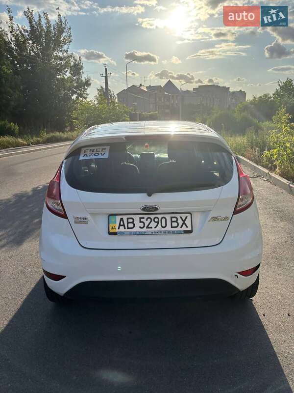 Хэтчбек Ford Fiesta 2013 в Виннице