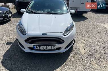 Седан Ford Fiesta 2014 в 