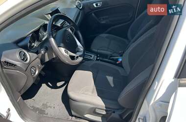 Седан Ford Fiesta 2014 в 