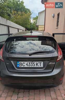 Хэтчбек Ford Fiesta 2018 в 