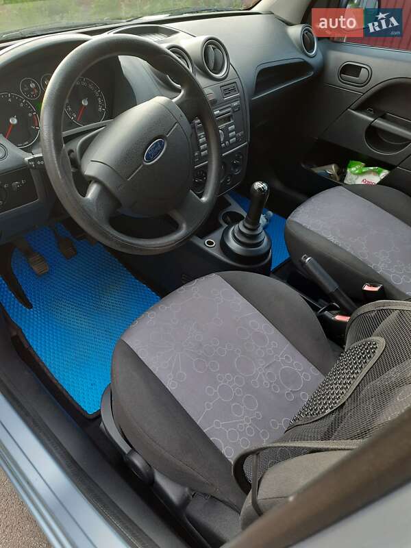 Хетчбек Ford Fiesta 2007 в Києві