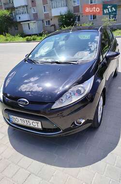 Хэтчбек Ford Fiesta 2011 в Чорткове