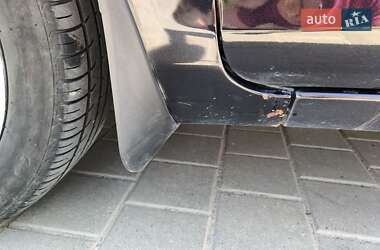 Хэтчбек Ford Fiesta 2011 в 