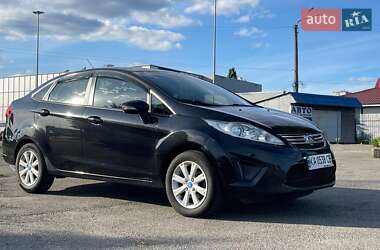 Седан Ford Fiesta 2012 в Киеве