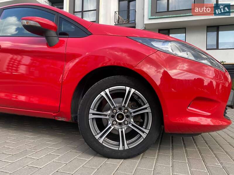 Хэтчбек Ford Fiesta 2011 в Белогородке фото 6 Хэтчбек Ford Fiesta 2011 в Белогородке