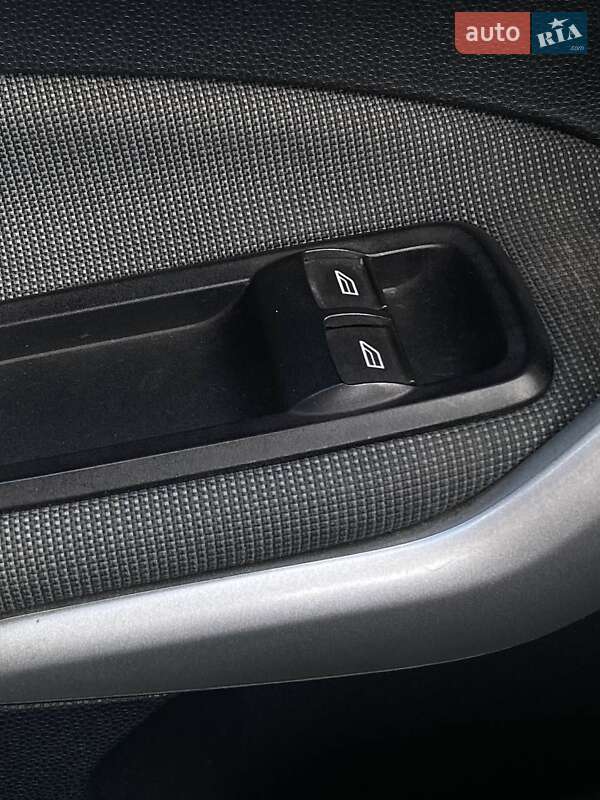 Хэтчбек Ford Fiesta 2011 в Белогородке фото 32 Хэтчбек Ford Fiesta 2011 в Белогородке