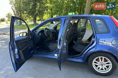 Хэтчбек Ford Fiesta 2007 в 
