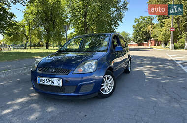 Хэтчбек Ford Fiesta 2007 в 