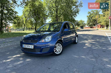 Хэтчбек Ford Fiesta 2007 в 