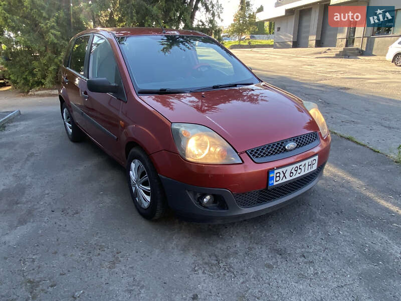 Хэтчбек Ford Fiesta 2008 в Хмельницком
