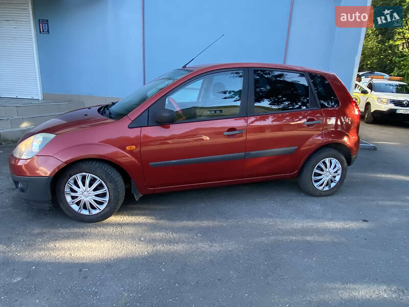 Хэтчбек Ford Fiesta 2008 в Хмельницком