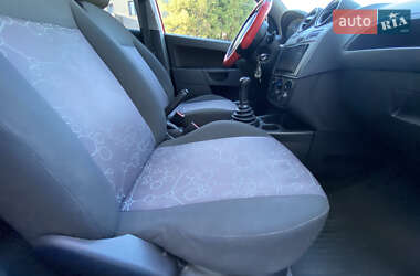 Хэтчбек Ford Fiesta 2008 в 