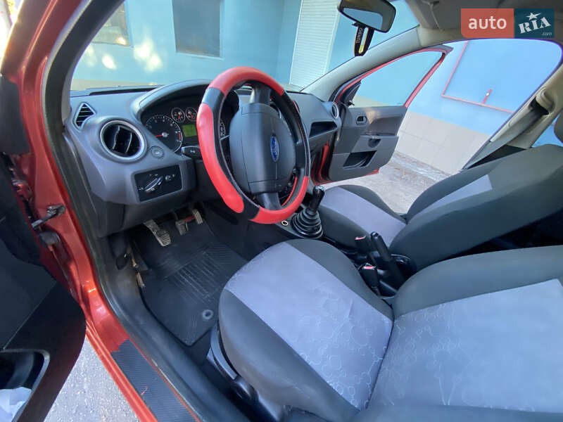 Хэтчбек Ford Fiesta 2008 в Хмельницком