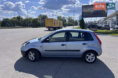 Хэтчбек Ford Fiesta 2006 в 