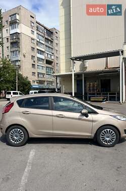 Хэтчбек Ford Fiesta 2016 в Полтаве