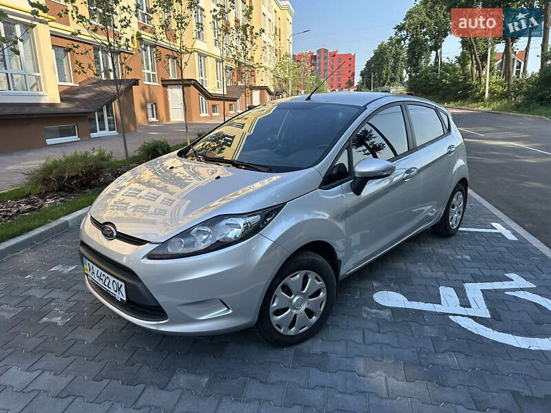 Хэтчбек Ford Fiesta 2011 в Киеве