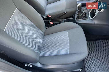 Хэтчбек Ford Fiesta 2011 в 
