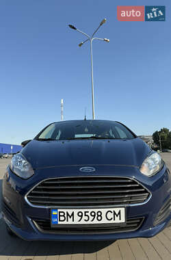 Хэтчбек Ford Fiesta 2013 в 