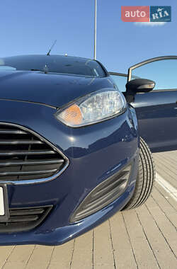 Хэтчбек Ford Fiesta 2013 в 