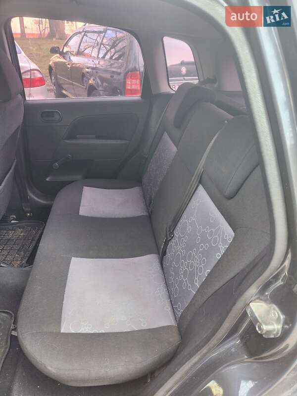 Хэтчбек Ford Fiesta 2007 в Чернигове фото 3 Хэтчбек Ford Fiesta 2007 в Чернигове
