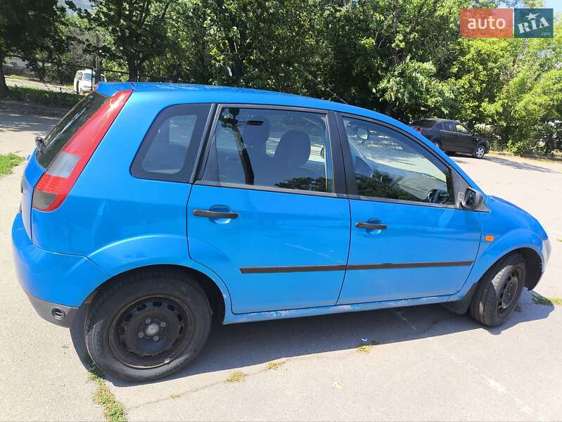 Хэтчбек Ford Fiesta 2005 в Кременчуге