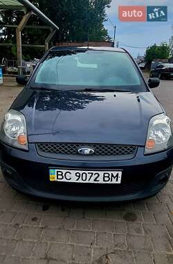 Хэтчбек Ford Fiesta 2008 в Львове