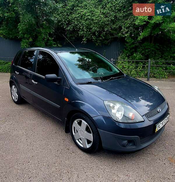 Хетчбек Ford Fiesta 2008 в Львові