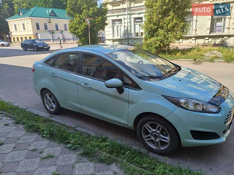 Седан Ford Fiesta 2018 в Полтаве