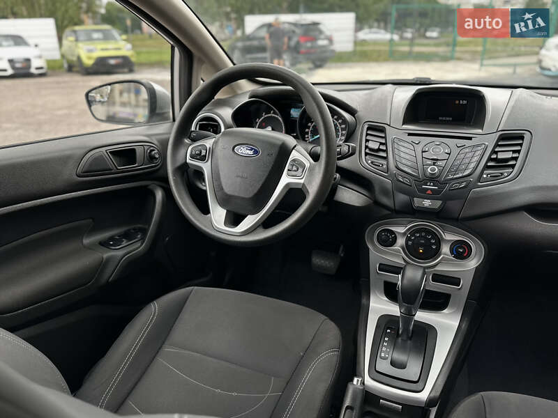 Седан Ford Fiesta 2019 в Шептицькому