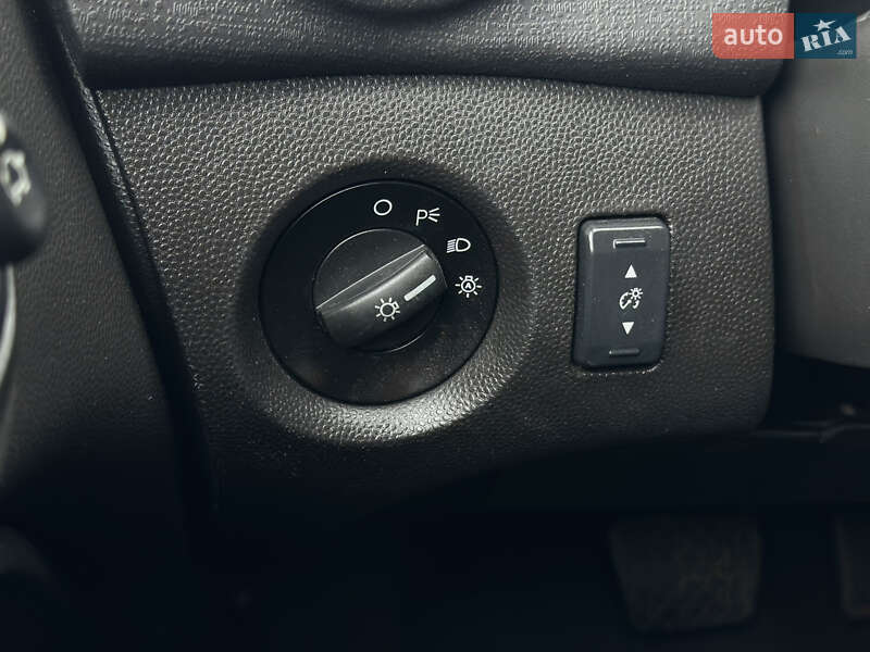 Седан Ford Fiesta 2019 в Шептицькому