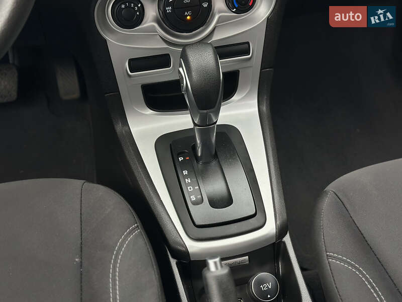 Седан Ford Fiesta 2019 в Шептицькому