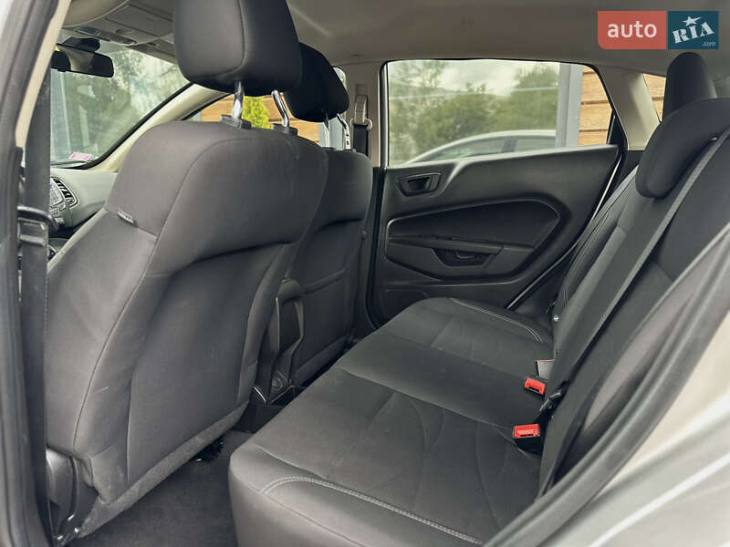 Седан Ford Fiesta 2019 в Шептицькому