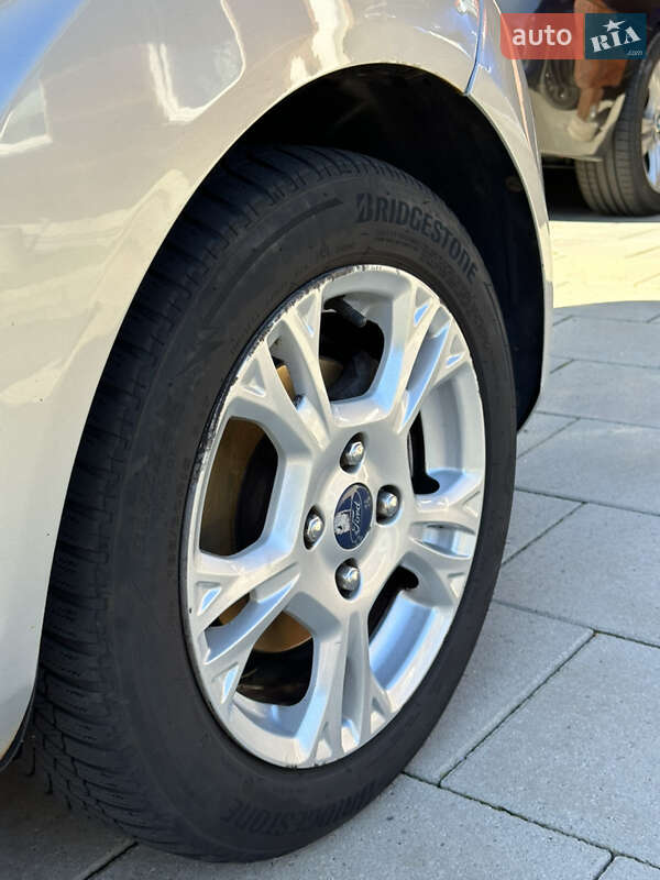 Хэтчбек Ford Fiesta 2013 в Николаеве