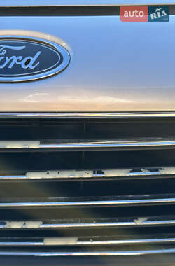 Хетчбек Ford Fiesta 2013 в 