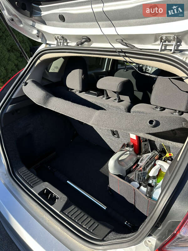 Хэтчбек Ford Fiesta 2013 в Николаеве