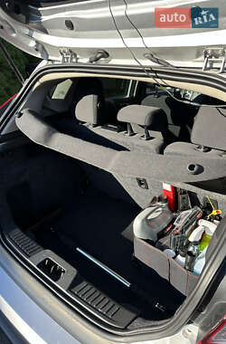 Хетчбек Ford Fiesta 2013 в 
