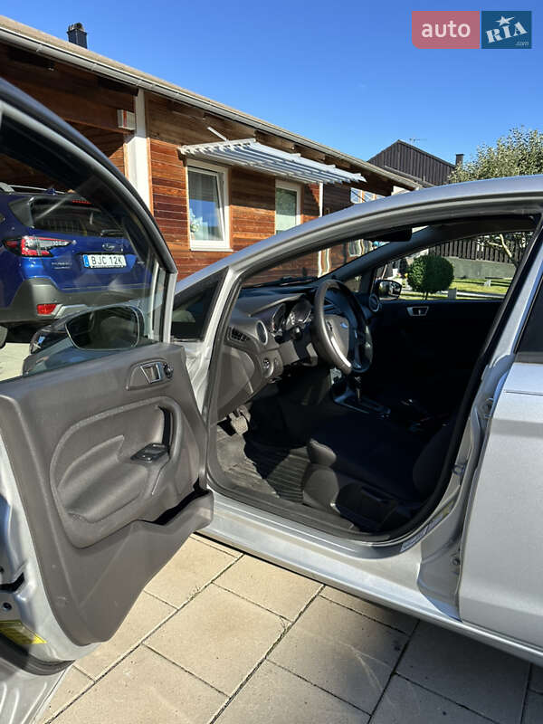 Хэтчбек Ford Fiesta 2013 в Николаеве