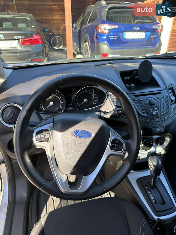 Хэтчбек Ford Fiesta 2013 в Николаеве