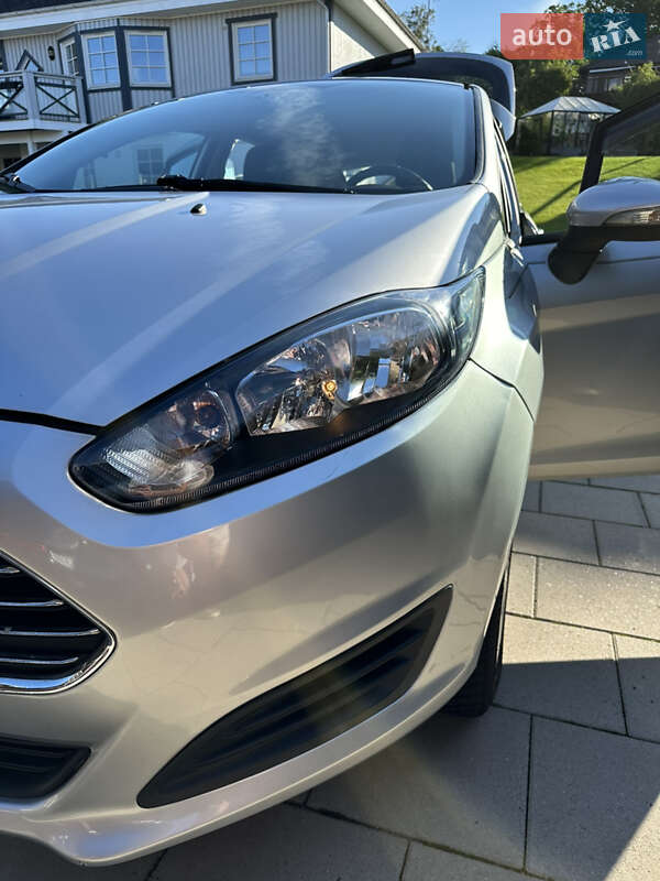 Хэтчбек Ford Fiesta 2013 в Николаеве