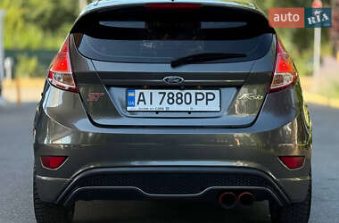 Хэтчбек Ford Fiesta 2018 в 