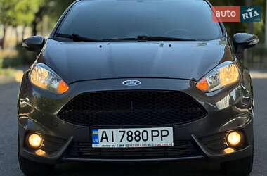 Хэтчбек Ford Fiesta 2018 в 