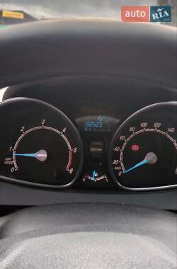 Хэтчбек Ford Fiesta 2013 в Ивано-Франковске