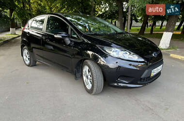 Хэтчбек Ford Fiesta 2011 в 