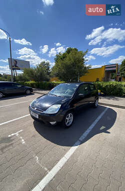 Хетчбек Ford Fiesta 2003 в 