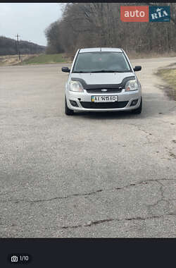 Хетчбек Ford Fiesta 2008 в Миронівці